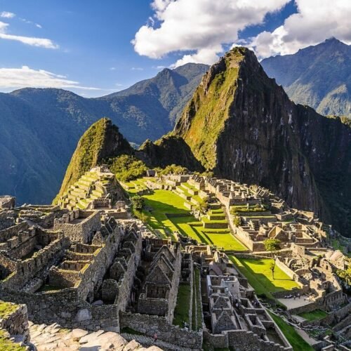 Machu_Picchu,_Peru_(2018) (FILEminimizer)